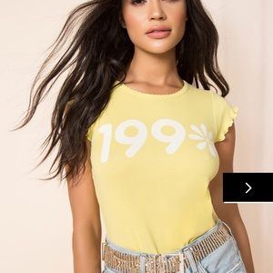 NWOT 90s daisy baby rib tee